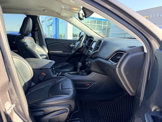 2020 Jeep Cherokee Trailhawk