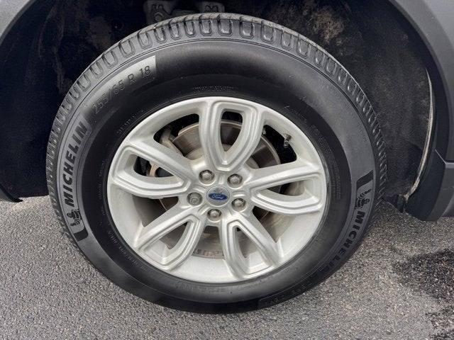 2021 Ford Explorer Base