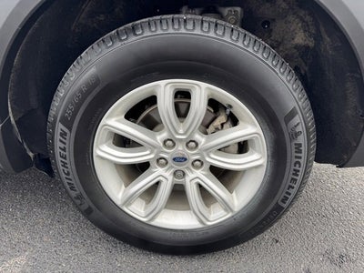 2021 Ford Explorer Base