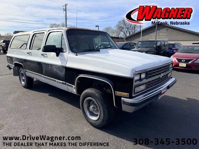 1990 Chevrolet Suburban Base