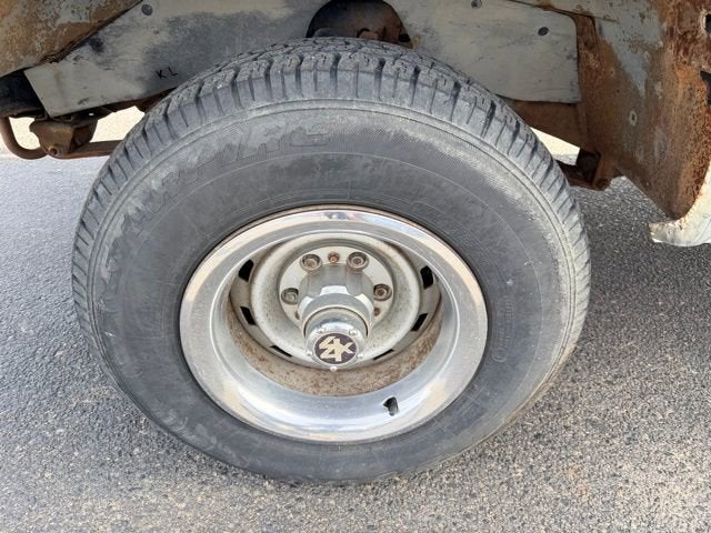 1990 Chevrolet Suburban Base