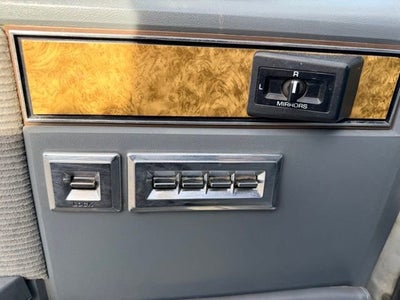 1990 Chevrolet Suburban Base