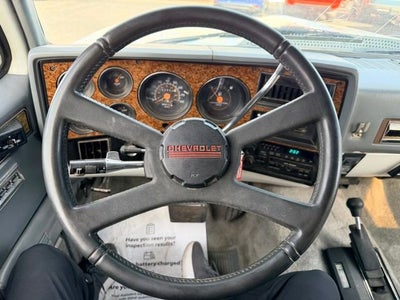 1990 Chevrolet Suburban Base