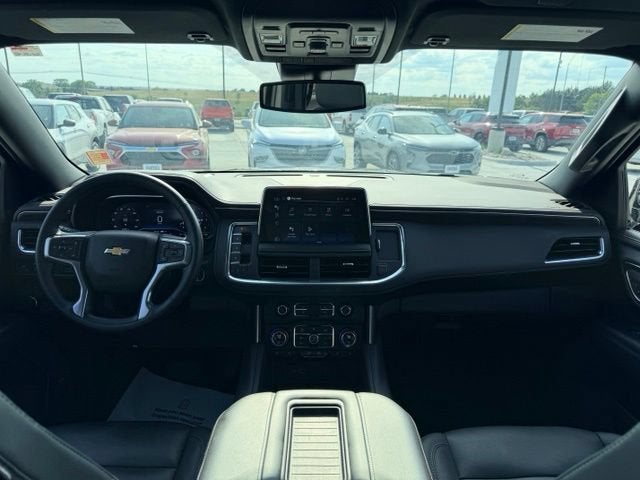 2023 Chevrolet Suburban LT