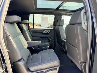 2023 Chevrolet Suburban LT