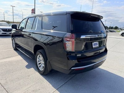 2023 Chevrolet Suburban LT