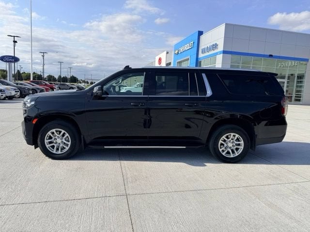 2023 Chevrolet Suburban LT