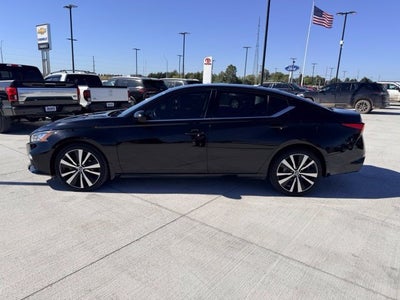 2022 Nissan Altima 2.5 SR