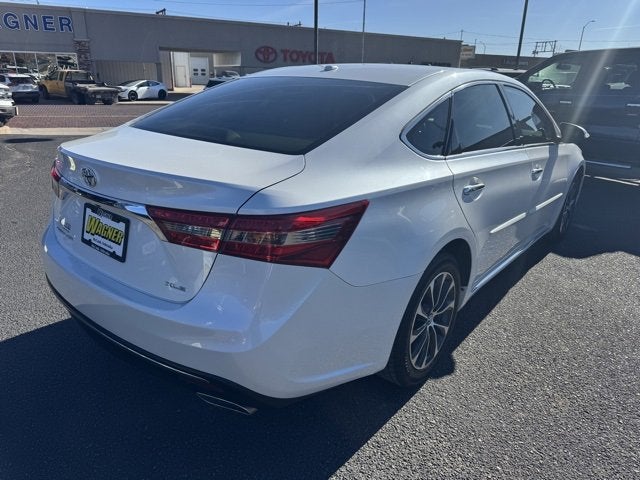 2017 Toyota Avalon XLE