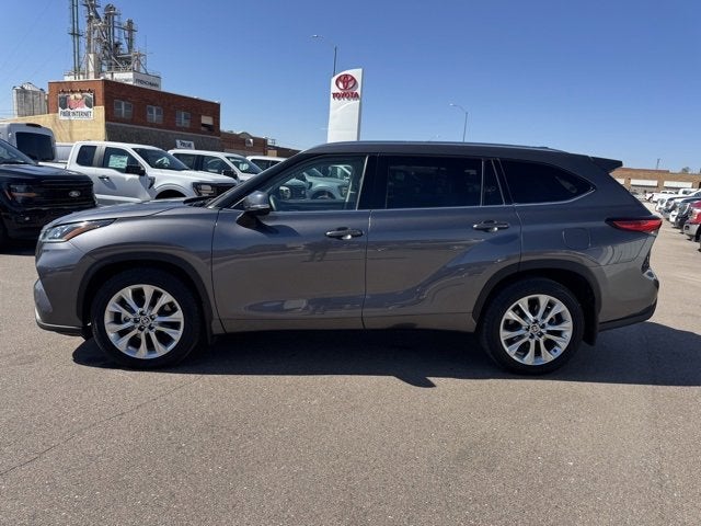 2022 Toyota Highlander Limited