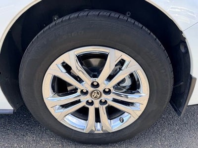 2024 Toyota Sienna Platinum