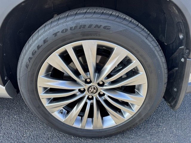 2024 Toyota Highlander Platinum