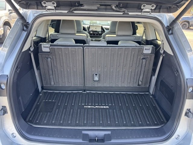 2024 Toyota Highlander Platinum