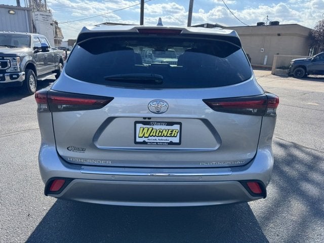 2024 Toyota Highlander Platinum