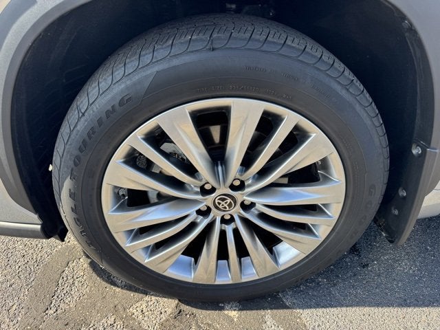 2024 Toyota Highlander Platinum