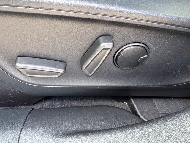 2025 Ford Escape Hybrid Platinum