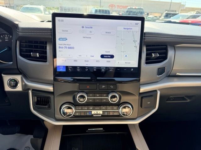 2022 Ford Expedition Max XLT