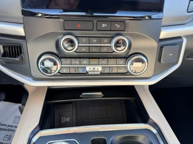 2022 Ford Expedition Max XLT
