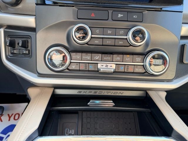 2022 Ford Expedition Max XLT