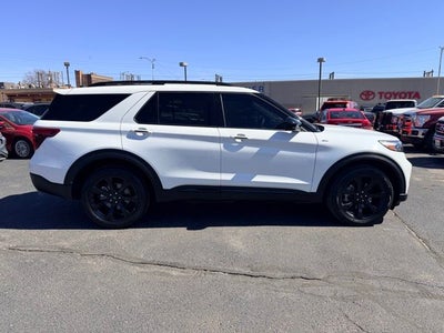2023 Ford Explorer ST-Line