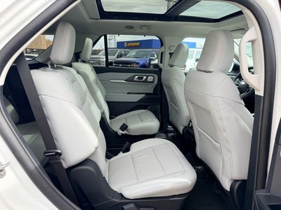 2025 Ford Explorer Platinum