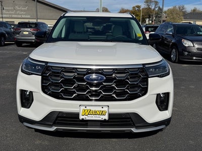 2025 Ford Explorer Platinum