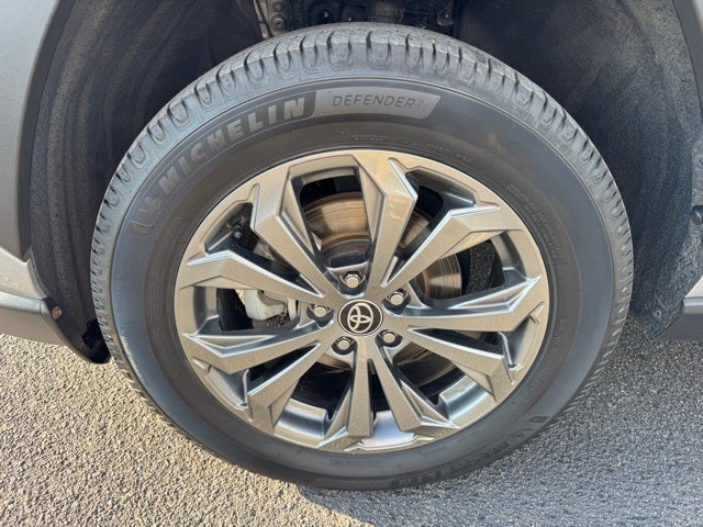 2022 Toyota RAV4 Hybrid XLE Premium