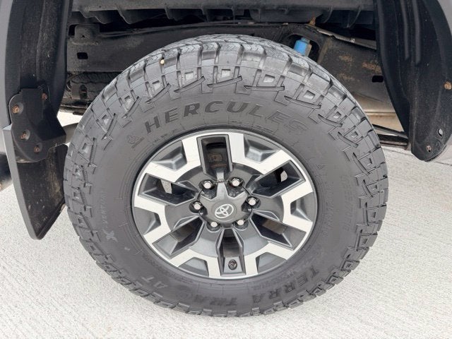 2022 Toyota Tacoma TRD Off-Road V6
