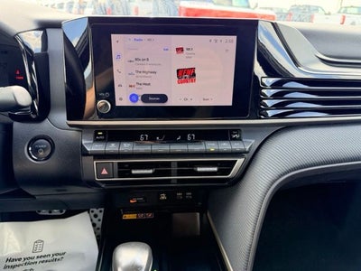 2025 Toyota Camry SE