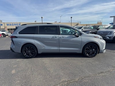 2024 Toyota Sienna XSE 7 Passenger