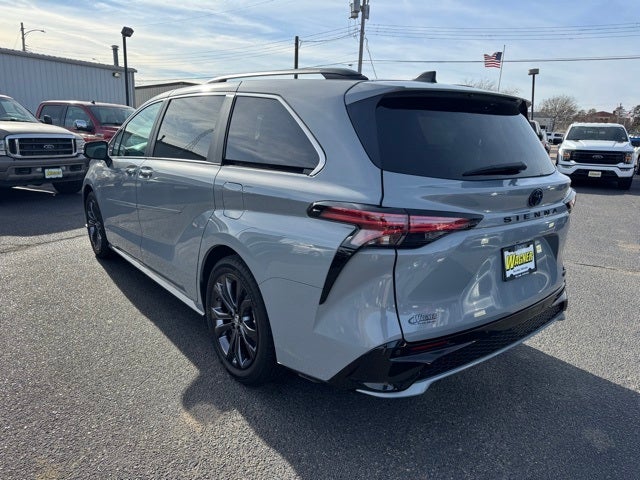 2024 Toyota Sienna XSE 7 Passenger