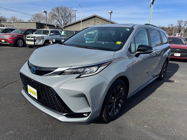 2024 Toyota Sienna XSE 7 Passenger
