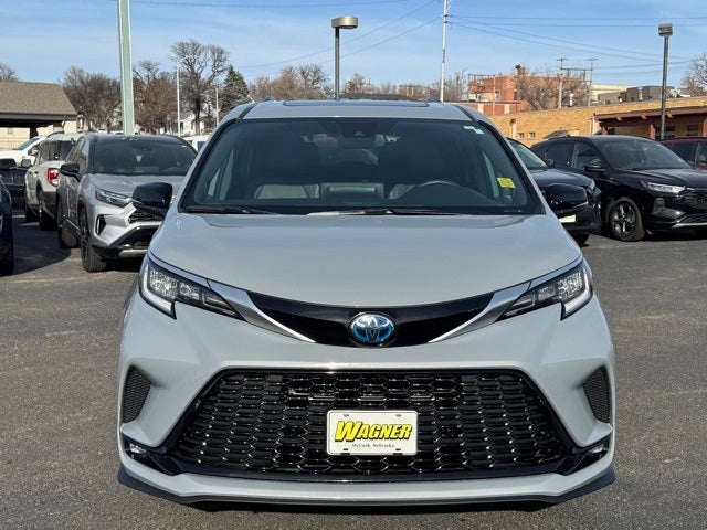 2024 Toyota Sienna XSE 7 Passenger