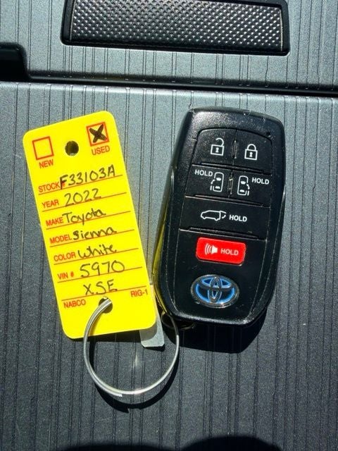 2022 Toyota Sienna XSE 7 Passenger