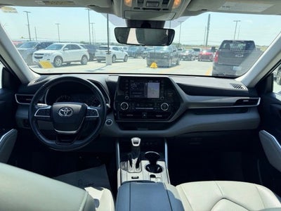 2021 Toyota Highlander XLE
