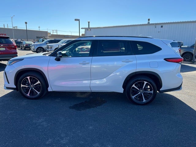 2022 Toyota Highlander XSE