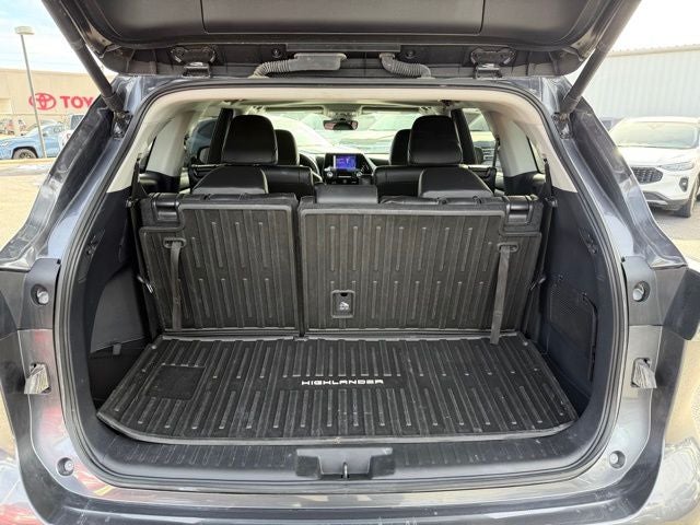 2024 Toyota Highlander Hybrid XLE