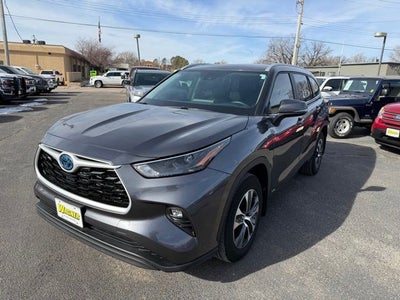 2024 Toyota Highlander Hybrid XLE