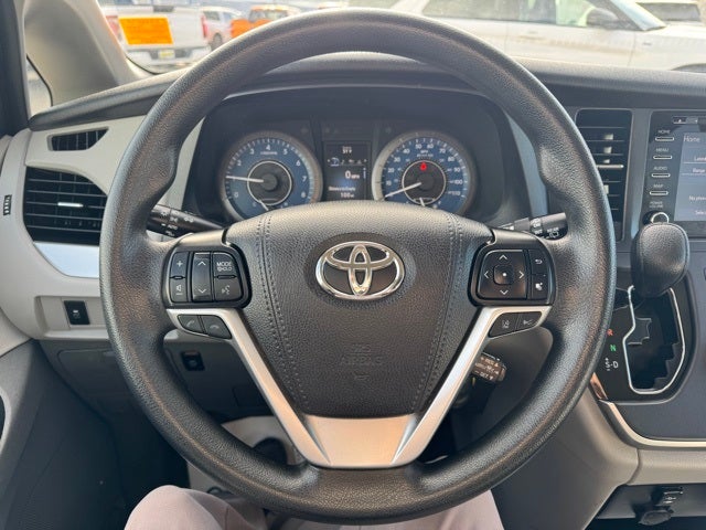 2020 Toyota Sienna LE 8 Passenger
