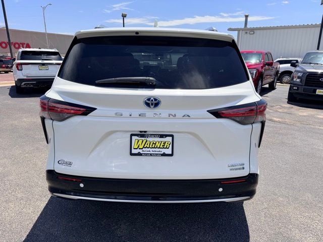 2021 Toyota Sienna Limited 7 Passenger