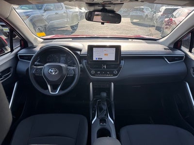 2024 Toyota Corolla Cross LE