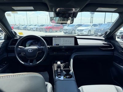 2025 Toyota Crown Signia Limited