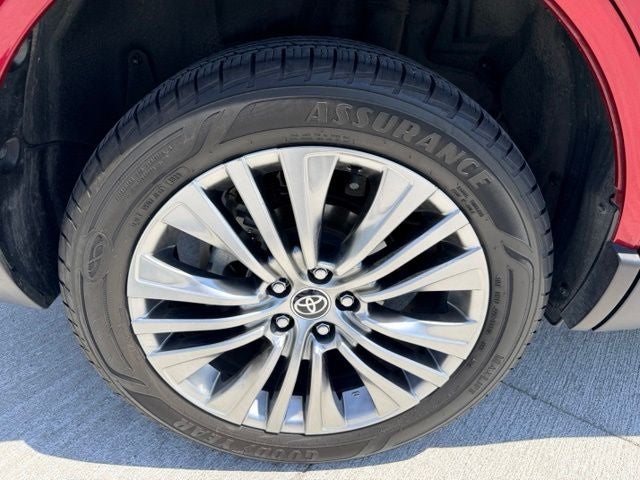 2022 Toyota Venza XLE