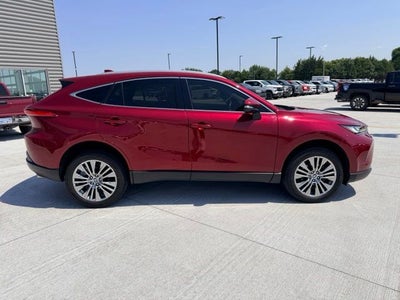 2022 Toyota Venza XLE