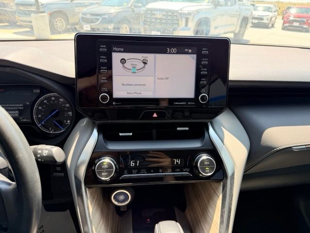 2022 Toyota Venza XLE