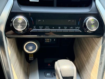 2022 Toyota Venza XLE