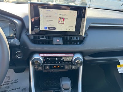 2025 Toyota RAV4 XLE