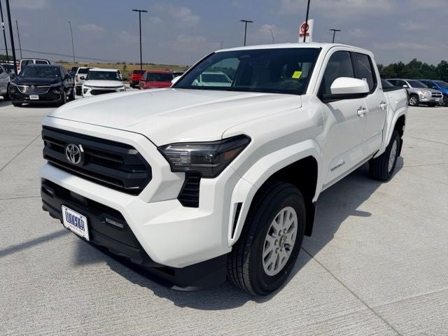 2026 Toyota Tacoma SR5 - Photo 7