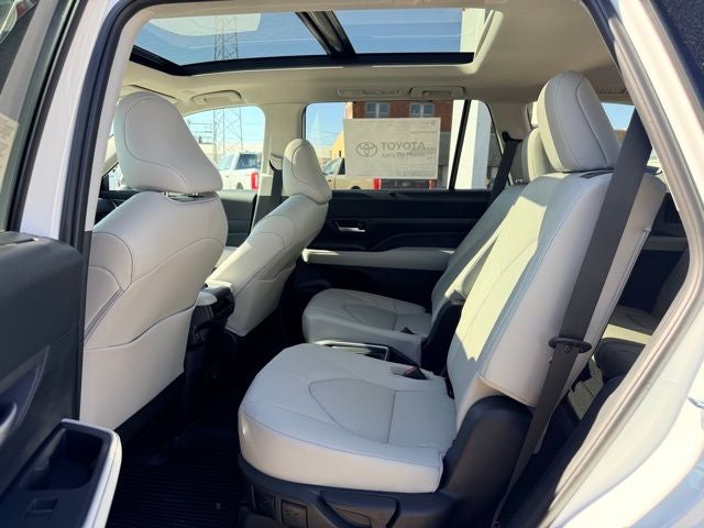 2026 Toyota Grand Highlander Hybrid XLE