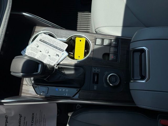 2026 Toyota Highlander Platinum
